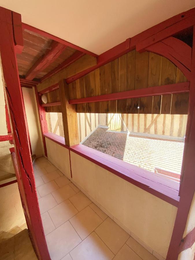 Superbe appartement&piscine privé à Sens Extérieur photo
